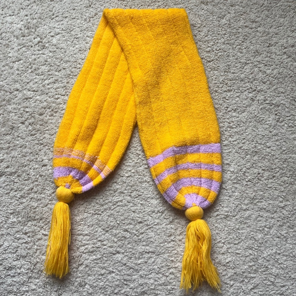 90s Vintage yellow knit scarf with pompoms for girls